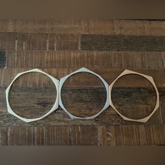 Kendra Scott Aubrey Mix Metals Bangle Bracelet Set. One Size. - Picture 3 of 6